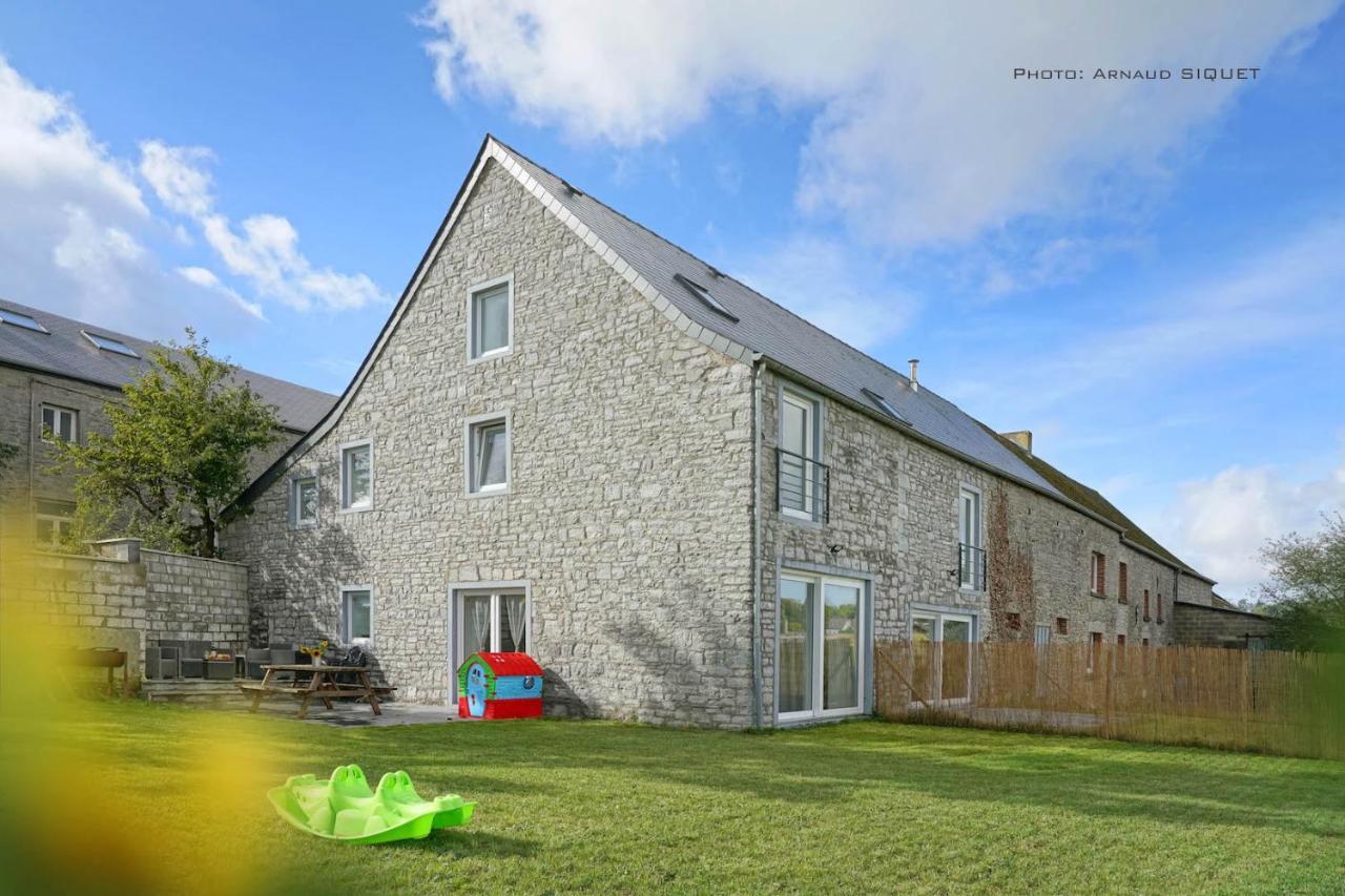 Gite Familial Ferme Des Aujes Falaen Onhaye Bagian luar foto